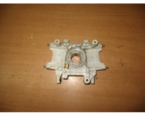 Кронштейн Hyundai Accent II +ТАГАЗ 2000-2012 ()- купить на ➦ А50-Авторазбор по цене 200.00р.. Отправка в регионы.