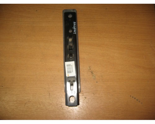 Регулятор высоты ремня безопасности Hyundai Accent II +ТАГАЗ 2000-2012 (8889025000LT)- купить на ➦ А50-Авторазбор по цене 250.00р.. Отправка в регионы.