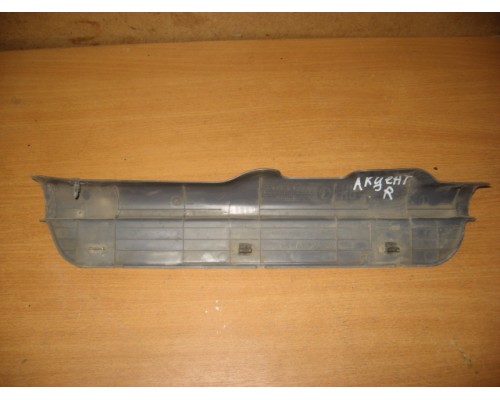 Накладка порога (внутренняя) Hyundai Accent II +ТАГАЗ 2000-2012 (8587225000)- купить на ➦ А50-Авторазбор по цене 200.00р.. Отправка в регионы.