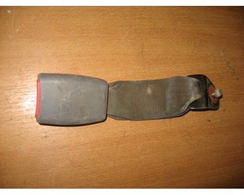 Ответная часть ремня безопасности Hyundai Accent II +ТАГАЗ 2000-2012 (8983025000)- купить на ➦ А50-Авторазбор по цене 250.00р.. Отправка в регионы.