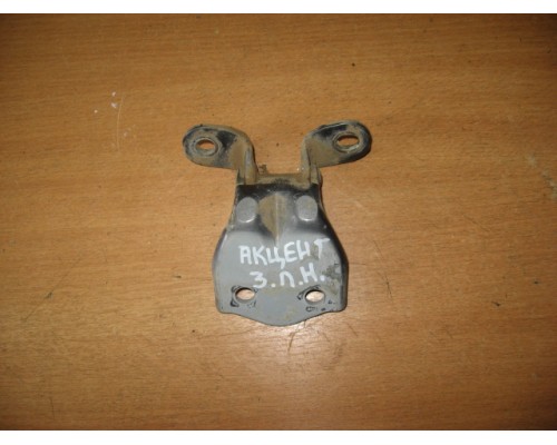 Петля двери задней левой нижняя Hyundai Accent II +ТАГАЗ 2000-2012 (7935025000)- купить на ➦ А50-Авторазбор по цене 100.00р.. Отправка в регионы.