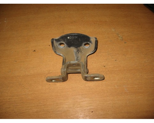 Петля двери задней правой верхняя Hyundai Accent II +ТАГАЗ 2000-2012 ()- купить на ➦ А50-Авторазбор по цене 100.00р.. Отправка в регионы.