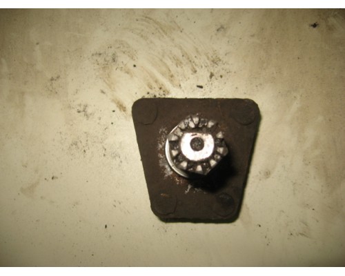 Цапфа Daewoo Nexia 1995-2016 (96115666)- купить на ➦ А50-Авторазбор по цене 400.00р.. Отправка в регионы.