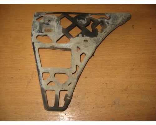 Направляющая переднего бампера левая Ford Transit 2006-2014 (1763225)- купить на ➦ А50-Авторазбор по цене 500.00р.. Отправка в регионы.