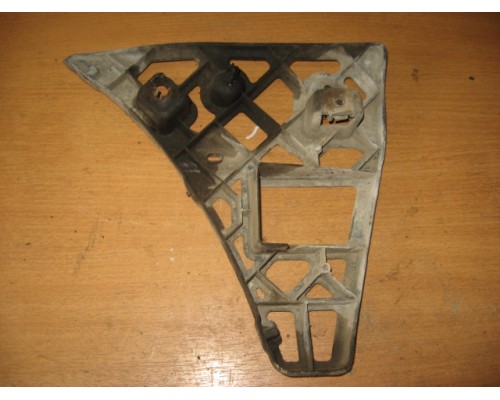 Направляющая переднего бампера левая Ford Transit 2006-2014 (1763225)- купить на ➦ А50-Авторазбор по цене 500.00р.. Отправка в регионы.