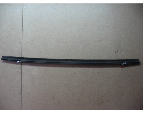 Накладка стекла переднего правого Daewoo Nexia 1995-2016 ()- купить на ➦ А50-Авторазбор по цене 100.00р.. Отправка в регионы.