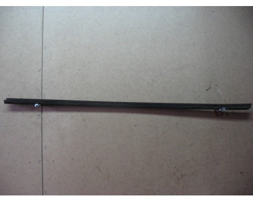 Молдинг стекла (бархотка) двери передней Daewoo Nexia 1995-2016 ()- купить на ➦ А50-Авторазбор по цене 100.00р.. Отправка в регионы.