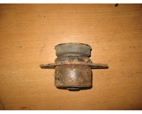 Сайленблок крепления кузова Toyota Land Cruiser (100) 1998-2007 (5220360060)- купить на ➦ А50-Авторазбор по цене 300.00р.. Отправка в регионы.