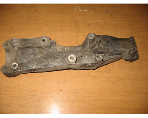 Кронштейн генератора Ford Transit 2006-2014 (1719735)- купить на ➦ А50-Авторазбор по цене 1500.00р.. Отправка в регионы.