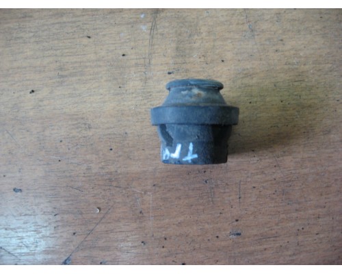 Подушка радиатора Ford Transit 2006-2014 (7324691)- купить на ➦ А50-Авторазбор по цене 50.00р.. Отправка в регионы.