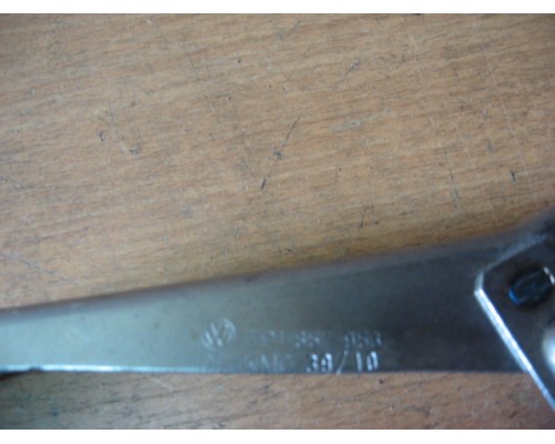 Усилитель торпедо Volkswagen Touareg 2010-2018 (7P1857953)- купить на ➦ А50-Авторазбор по цене 1400.00р.. Отправка в регионы.