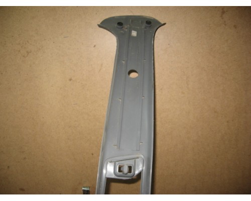 Обшивка стойки Renault Symbol I 1998-2008 (7700435217)- купить на ➦ А50-Авторазбор по цене 300.00р.. Отправка в регионы.