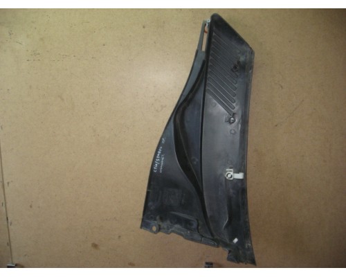 Решетка стеклоочистителя (планка под лобовое стекло) Renault Symbol I 1998-2008 (7700410609)- купить на ➦ А50-Авторазбор по цене 300.00р.. Отправка в регионы.