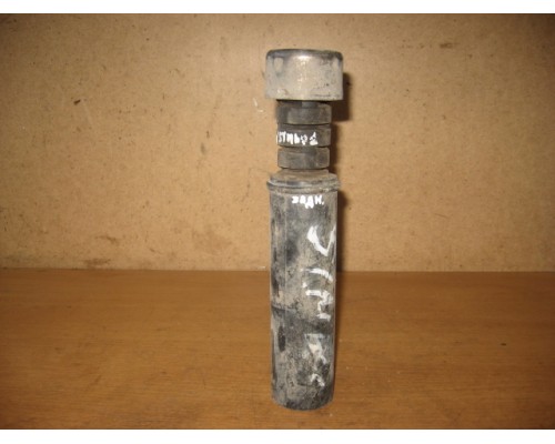 Отбойник заднего амортизатора Renault Clio II/Symbol 1998-2008 (7700436680)- купить на ➦ А50-Авторазбор по цене 500.00р.. Отправка в регионы.