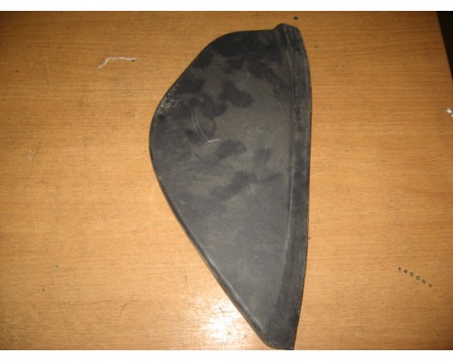 Накладка (кузов внутри) Hyundai Elantra III XD 2000-2010 (847682D000)- купить на ➦ А50-Авторазбор по цене 200.00р.. Отправка в регионы.