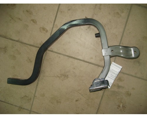 Петля крышки багажника левая/правая Renault Logan 2005-2014 (6001546880)- купить на ➦ А50-Авторазбор по цене 400.00р.. Отправка в регионы.