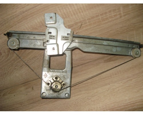 Стеклоподъёмник Renault Sandero 2009-2014 (8200733830)- купить на ➦ А50-Авторазбор по цене 400.00р.. Отправка в регионы.