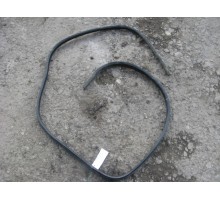 Уплотнитель двери Renault Logan 2005-2014