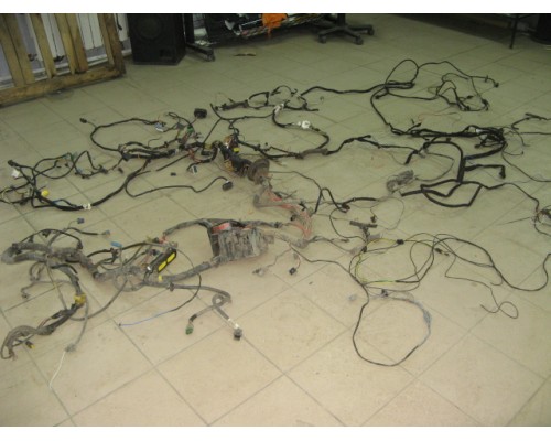 Проводка коса Renault Logan 2005-2014 ()- купить на ➦ А50-Авторазбор по цене 6000.00р.. Отправка в регионы.