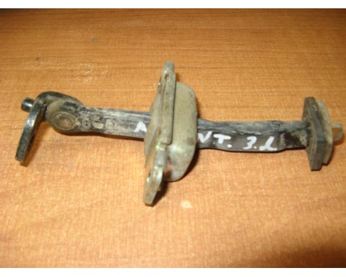 Ограничитель двери Hyundai Accent II +ТАГАЗ 2000-2012 (7948025000)- купить на ➦ А50-Авторазбор по цене 50.00р.. Отправка в регионы.