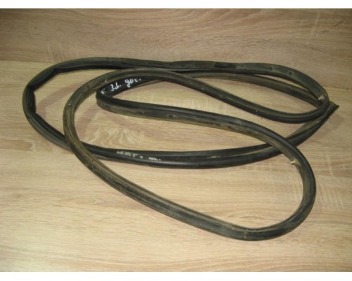 Уплотнитель двери Hyundai Accent II +ТАГАЗ 2000-2012 ()- купить на ➦ А50-Авторазбор по цене 350.00р.. Отправка в регионы.