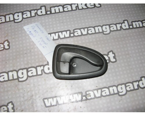 Ручка двери внутренняя Hyundai Accent II +ТАГАЗ 2000-2012 (8262025000)- купить на ➦ А50-Авторазбор по цене 100.00р.. Отправка в регионы.
