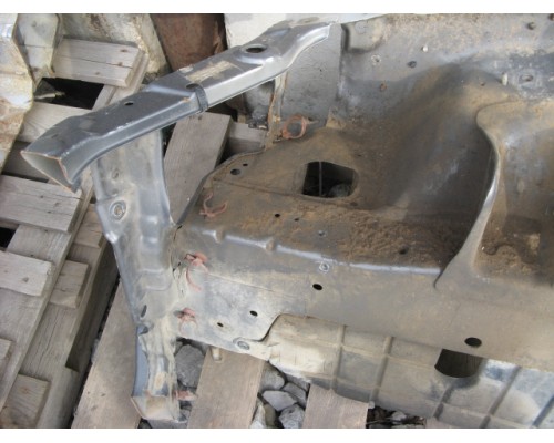 Лонжерон Hyundai Accent II +ТАГАЗ 2000-2012 ()- купить на ➦ А50-Авторазбор по цене 3000.00р.. Отправка в регионы.