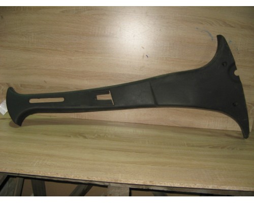 Обшивка стойки Renault Logan 2005-2014 (8200804513)- купить на ➦ А50-Авторазбор по цене 300.00р.. Отправка в регионы.