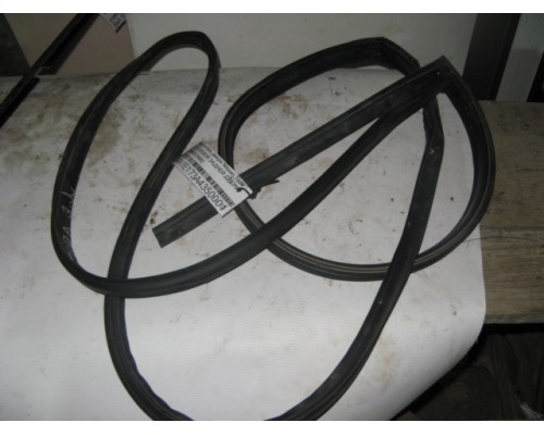 Уплотнитель двери Nissan Tiida (C11) 2007-2014 (76924ED900)- купить на ➦ А50-Авторазбор по цене 500.00р.. Отправка в регионы.