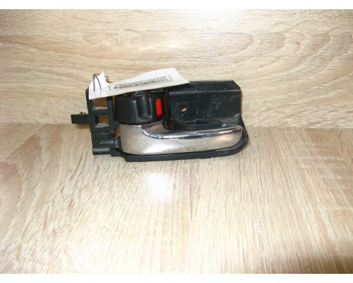 Ручка двери внутренняя Toyota Corolla E120 2001-2006 ()- купить на ➦ А50-Авторазбор по цене 200.00р.. Отправка в регионы.