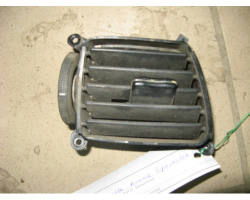 Дефлектор воздушный Hyundai Elantra III XD 2000-2010 (974802D000AX)- купить на ➦ А50-Авторазбор по цене 600.00р.. Отправка в регионы.