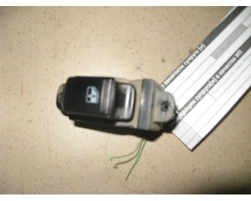 Кнопка стеклоподъемника Hyundai Elantra III XD 2000-2010 (935782D000)- купить на ➦ А50-Авторазбор по цене 150.00р.. Отправка в регионы.