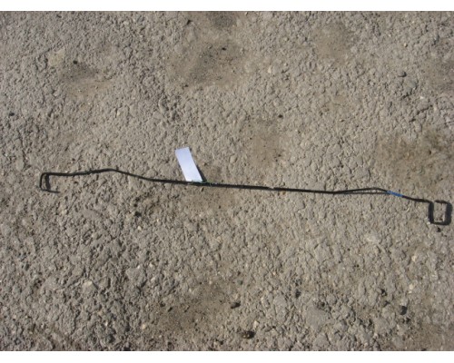 Торсион багажника Hyundai Elantra III XD 2000-2010 (792732D010)- купить на ➦ А50-Авторазбор по цене 900.00р.. Отправка в регионы.