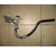 Петля крышки багажника левая/правая Hyundai Elantra III XD 2000-2010