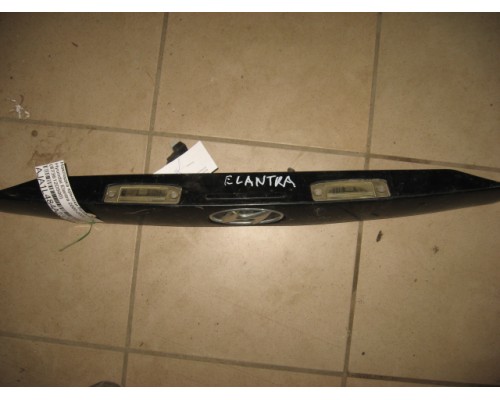 Накладка крышки багажника Hyundai Elantra III XD 2000-2010 (873612D500)- купить на ➦ А50-Авторазбор по цене 500.00р.. Отправка в регионы.