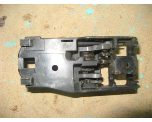 Ручка двери внутренняя Toyota Land Cruiser (100) 1998-2007 (6920530150A0)- купить на ➦ А50-Авторазбор по цене 250.00р.. Отправка в регионы.