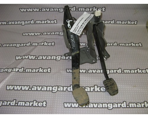 Педаль тормоза Renault Sandero 2009-2014 ()- купить на ➦ А50-Авторазбор по цене 200.00р.. Отправка в регионы.