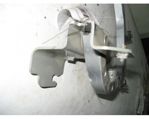 Петля крышки багажника левая/правая Mitsubishi Lancer (CS/Classic) 2003-2006 (MR954153)- купить на ➦ А50-Авторазбор по цене 300.00р.. Отправка в регионы.