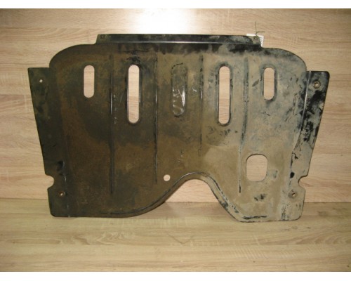 Защита картера Renault Sandero 2009-2014 (758909457R)- купить на ➦ А50-Авторазбор по цене 1000.00р.. Отправка в регионы.