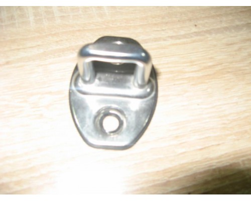 Ответная часть замка двери Skoda Rapid 2013> (5j0837033a)- купить на ➦ А50-Авторазбор по цене 250.00р.. Отправка в регионы.