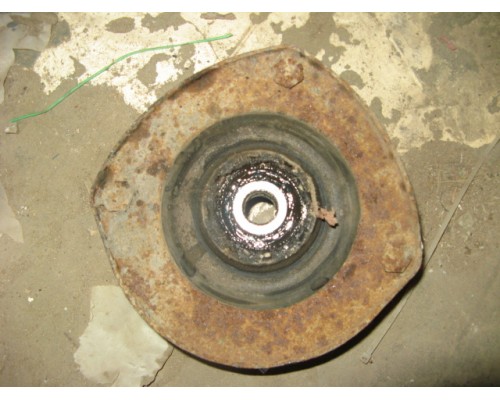 Опора переднего амортизатора левая/правая Daewoo Nexia 1995-2016 (90184756)- купить на ➦ А50-Авторазбор по цене 200.00р.. Отправка в регионы.