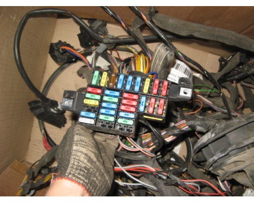 Проводка коса Renault Symbol I 1998-2008 ()- купить на ➦ А50-Авторазбор по цене 4000.00р.. Отправка в регионы.