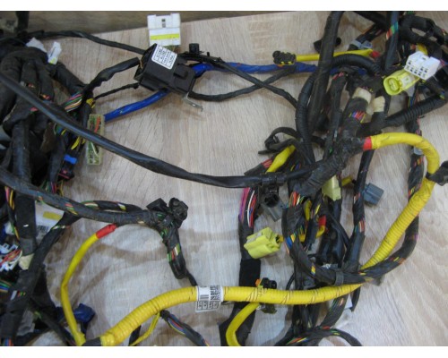 Проводка коса Hyundai Solaris/Accent IV 2010-2017 (273502B000)- купить на ➦ А50-Авторазбор по цене 4000.00р.. Отправка в регионы.