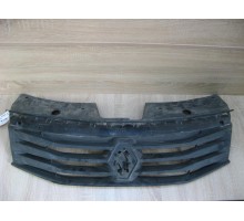 Решетка радиатора Renault Sandero 2009-2014