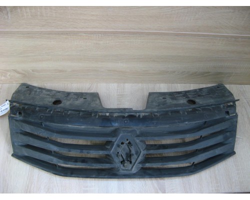 Решетка радиатора Renault Sandero 2009-2014 (8200798524)- купить на ➦ А50-Авторазбор по цене 1500.00р.. Отправка в регионы.