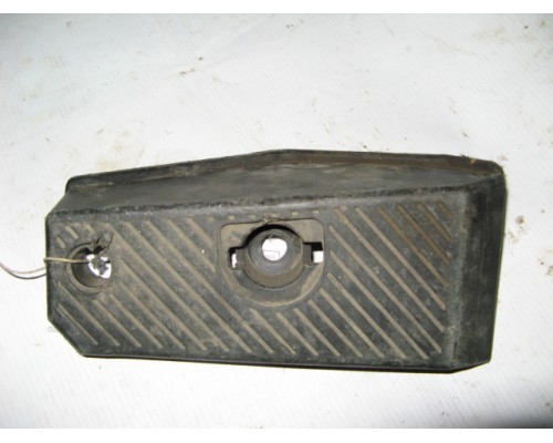 Накладка (кузов внутри) Mitsubishi Lancer (CS/Classic) 2003-2006 (MR417180)- купить на ➦ А50-Авторазбор по цене 300.00р.. Отправка в регионы.