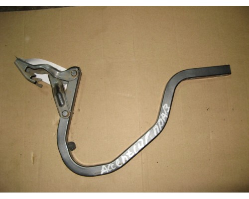 Петля крышки багажника левая/правая Hyundai Accent II +ТАГАЗ 2000-2012 (7922025000)- купить на ➦ А50-Авторазбор по цене 100.00р.. Отправка в регионы.