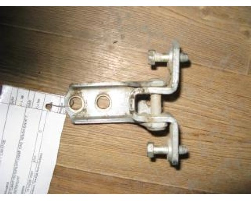 Петля двери передней правой нижняя Mitsubishi Lancer (CS/Classic) 2003-2006 (MR302270)- купить на ➦ А50-Авторазбор по цене 600.00р.. Отправка в регионы.