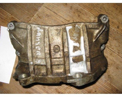 Кронштейн Mitsubishi Lancer (CS/Classic) 2003-2006 (MD344807)- купить на ➦ А50-Авторазбор по цене 400.00р.. Отправка в регионы.