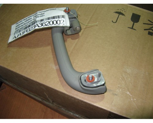 Ручка внутренняя потолочная Hyundai Solaris/Accent IV 2010-2017 ()- купить на ➦ А50-Авторазбор по цене 300.00р.. Отправка в регионы.